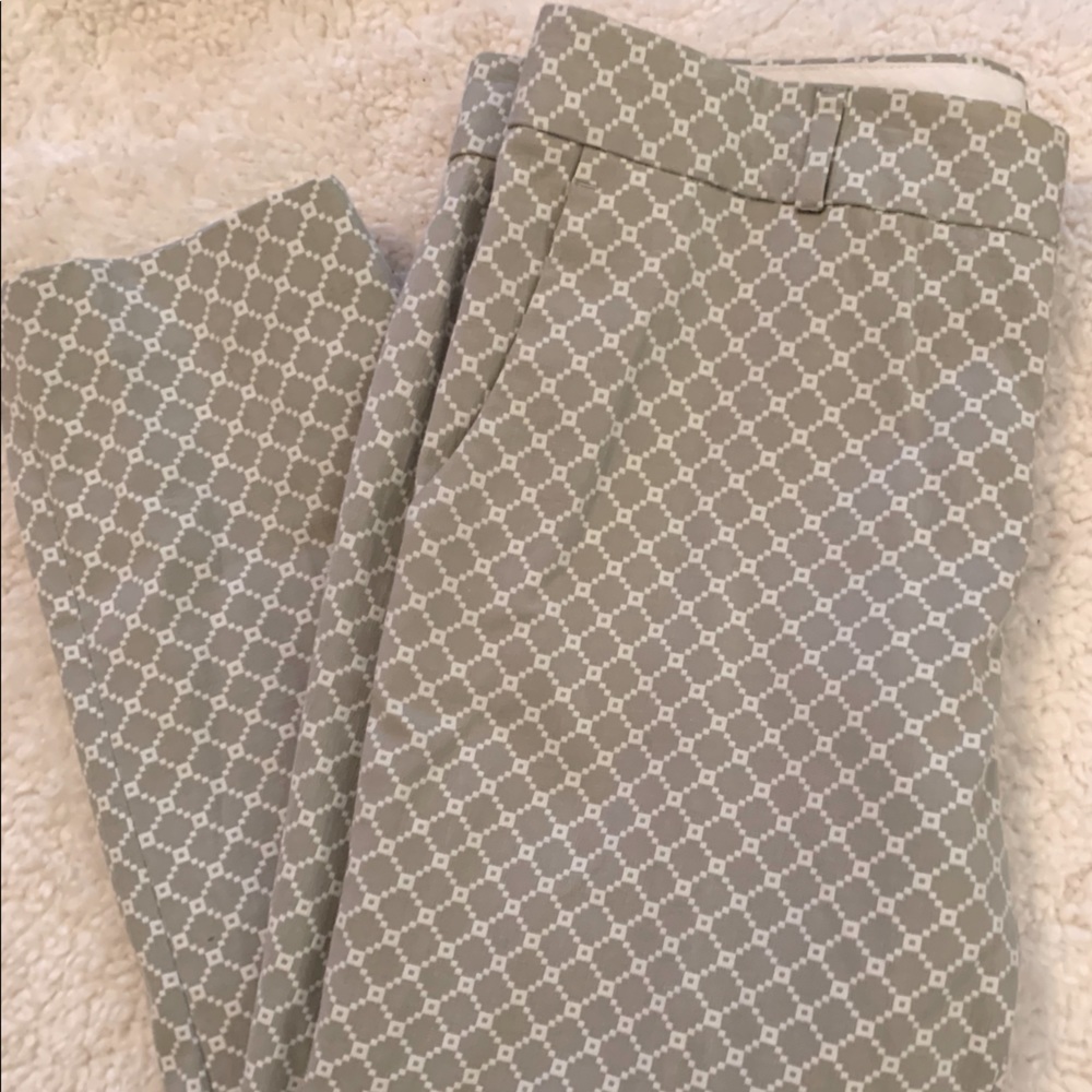 Banana Republic Grey and White Ankle Pants
